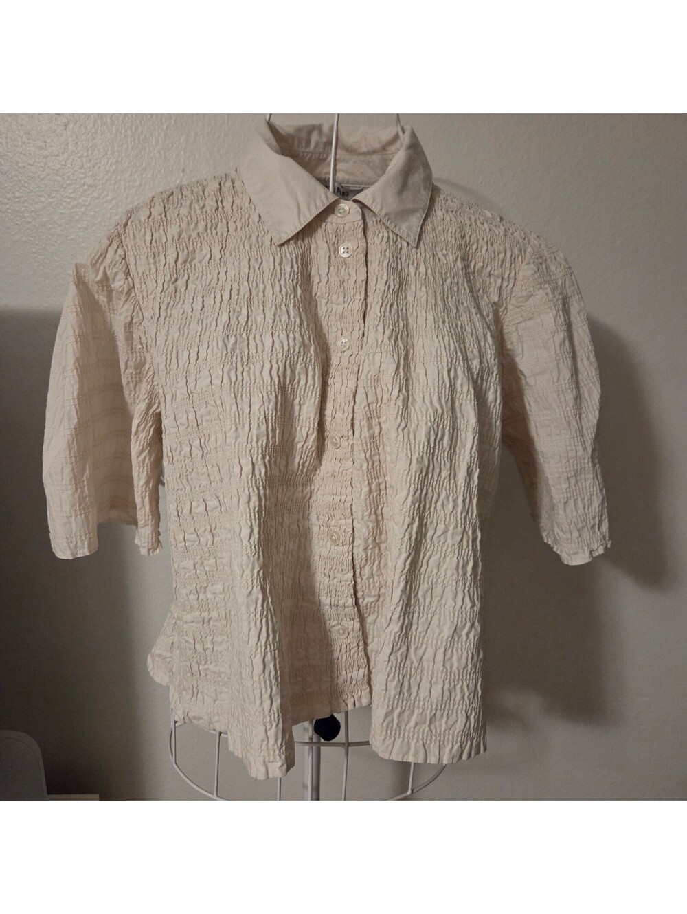 Veronica Beard Beige Textured Button-Up Blouse Medium